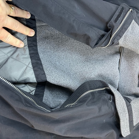 Land's End The Squall Women's Jacket Waterproof Black XL - Picture 3 of 6